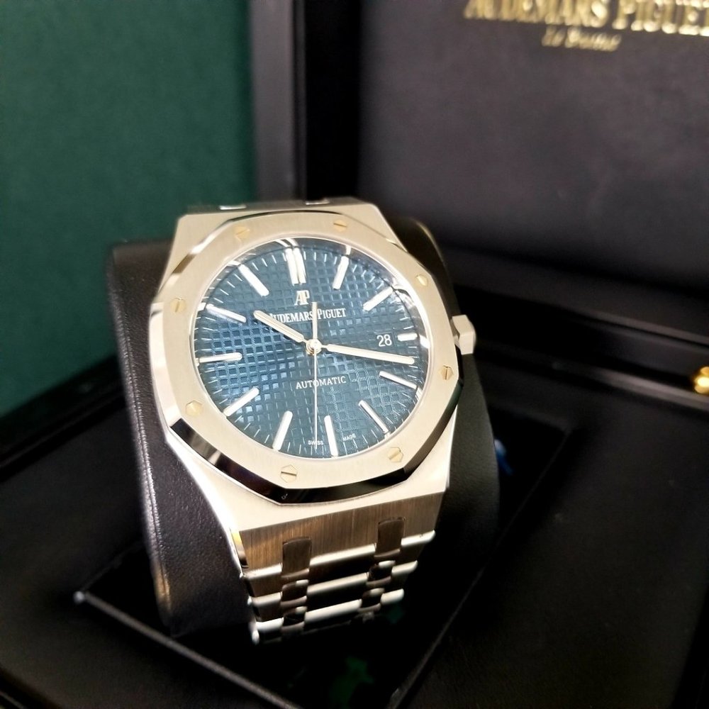 2019 Audemars Piguet 15400ST Stainless Steel - Picture 2 of 7